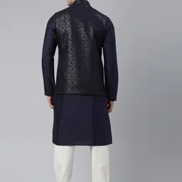 TheEthnic.Co Mandarin Collar Kurta With Churidar & Jacket image 5