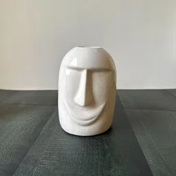 CasaTrunk Assorted 2 Pieces Face Shape Vases image 3