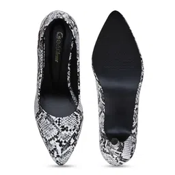 Get Glamr Printed Block Mules with Bows image 5