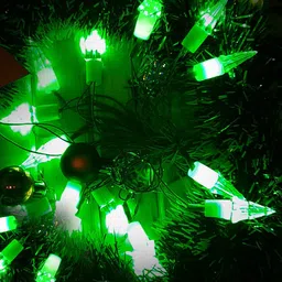 Archies Green Solid Christmas Crystal Shaped String Lights-16