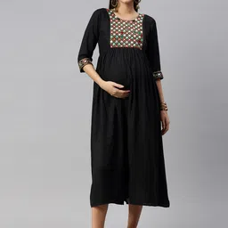 Swishchick Maternity Embroidered Patch Dress-image-55
