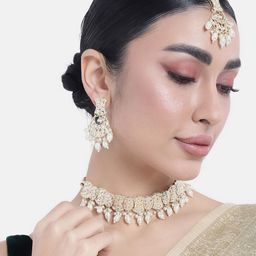 Peora Gold-Plated Kundan Choker Necklace Jewellery Set-28