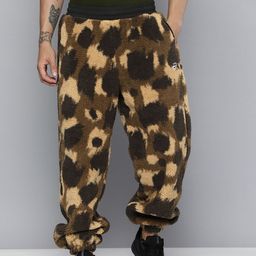Puma Men DOWNTOWN Sherpa Relaxed Fit Joggers-image-54
