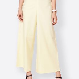 SCORPIUS Women Cream-Coloured Solid Wide Leg Palazzos-image-0