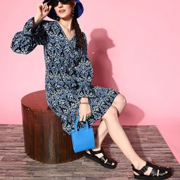 plusS Women Stunning Black Ethnic Motifs Vacay Attire-picture-12