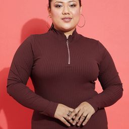 SASSAFRAS Curve Plus Size High Neck Fitted Top-image-37