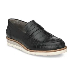 Delize Men Black Textured Leather Loafers-image-4