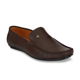 Guava Men Brown Loafers-image-82