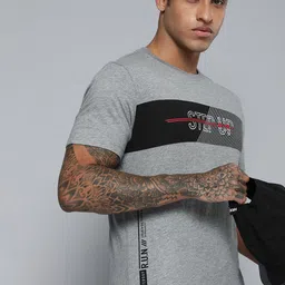 HRX by Hrithik Roshan Men Grey Melange Typography Printed T-shirt-image-30