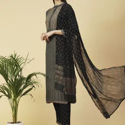 FASHOR Women Striped Kurta With Trousers & Dupatta-picture-30