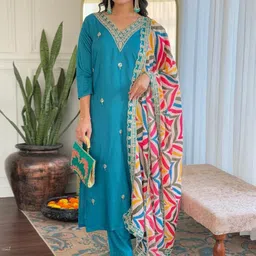 Piludi Women Embroidered Regular Chanderi Silk Kurta with Trousers & With Dupatta-picture-27