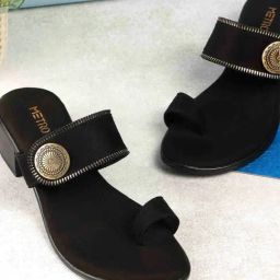 Metro Women's Black Toe Ring Sandals-image-82