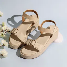 Inc 5 Party Wedge Sandals with Bows-24