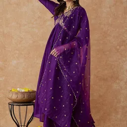 GRIOPY Women Floral Embroidered Kurta with Trousers & Dupatta-picture-34