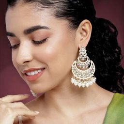 Peora Traditional White Gold-Plated Kundan & Beads Drop Earring-image-15