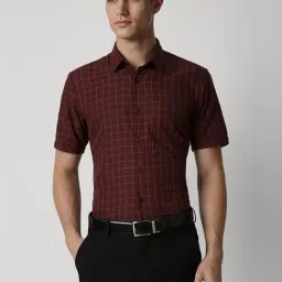 Peter England Maroon Regular Fit Checks Shirt-picture-17