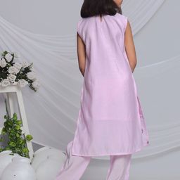 misbis Girls Ethnic Motifs Embroidered Regular Sequinned Kurti with Palazzos & With Dupatta image 4