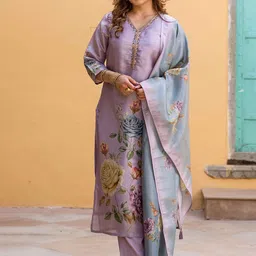DIVASTRI Floral Printed Sequinned Tissue Silk Straight Kurta with Trousers & Dupatta-picture-2