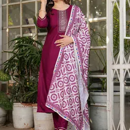 URMIR FASHION Embroidered Thread Work Round Neck Straight Kurta With Trousers & Dupatta-55