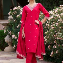 HAVISHE CLUB Floral Embroidered V-Neck Zari Cotton Silk Kurta With Harem Pants Ans Dupatta-picture-20