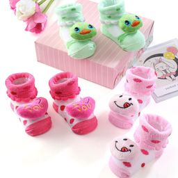 Cute Walk by Babyhug Ankle Length Socks Heart Applique Pack of 3 - Pink & Green-image-75