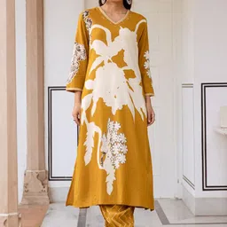 Indo Era Floral Printed Three-Quarter Sleeves A-Line Tunic With Trouser-picture-56