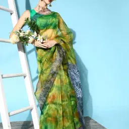 Blissta Lime Green Printed Saree With Unstitched Blouse image 3
