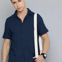 Levis Relaxed Fit Textured Self Design Pure Cotton Casual Shirt-image-65