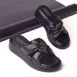 Monrow PU Wedge Sandals-32