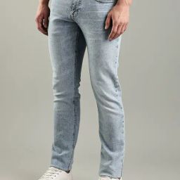 Tommy Hilfiger Denim Light Light-Wash Relaxed Fit Mid Rise Jeans-image-11