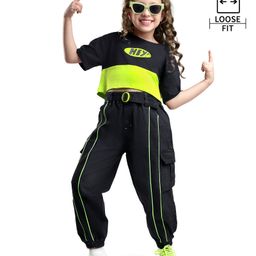 OLLINGTON ST. Cotton Knit Half Sleeves Crop Top with Panel & Strechable Denim Joggers - Neon Green & Black-image-98
