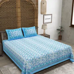 CLOTHOLOGY Blue & White Floral 180 TC King Bedsheet with 2 Pillow Covers-image-50
