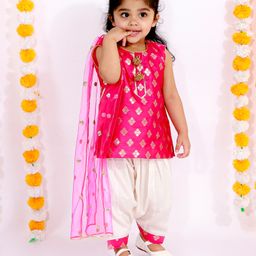 Little Bansi Sleeveless Flower Design Kurta With Salwar & Dupatta- Rani Cream-picture-14