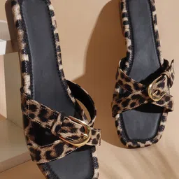 AVIVASTYLE Women Printed Open Toe Flats-picture-5