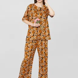 HAUTEMODA Women Printed Night suit-image-31