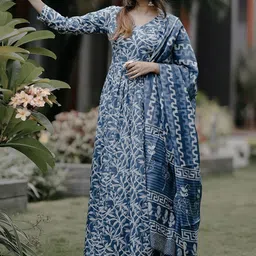 SRILICA Women Floral Printed Kurta with Trousers & Dupatta-picture-26