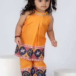 Vivedkids Girls Ethnic Motifs Printed Regular Pure Cotton Kurta with Trousers-picture-7