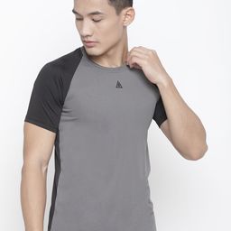 Aesthetic Bodies Men Grey & Black Colourblocked Round Neck T-shirt-image-52