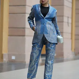 HOUSE OF KIRNA'S WITH LOGO OF HOK Printed V Neck Coat With Trousers Co-Ords-image-98