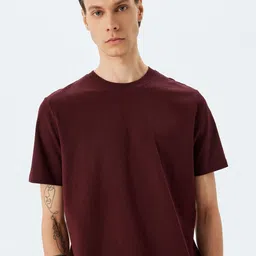 Koton Men Solid Round Neck Cotton T-shirt-image-83