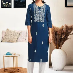 KALINI Women Paisley Embroidered Chikankari Floral Kurta-image-23