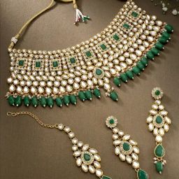 Peora Green Gold-Plated Kundan Choker Earrings Maang Tikka Set-39