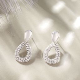 DressBerry Teardrop Shaped Drop Earrings-33