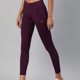 Van Heusen Women Snug Fit High Stretch Running Cropped Tights with Print Detail-image-1