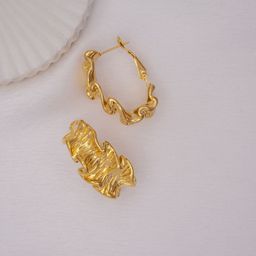Perfectly Average Women 18K Gold Plated Geometric Textured Hoops-38