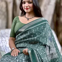VRAGI Ethnic Motifs Sequinned Pure Silk Saree-picture-15