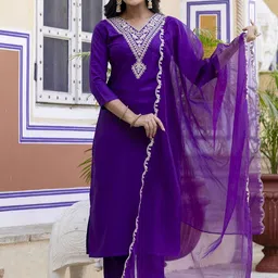 HERE&NOW Floral Yoke Design V-Neck Thread Work Straight Kurta With Trousers & Dupatta-picture-20