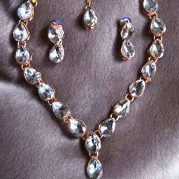 Henuka Stone Studded Jewellery Set-23