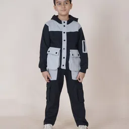 Kiddopanti Fleece Full Sleeves Bellow Cargo Pocket Hooded Sweatshirt With Joggers - Black & Grey Melange-picture-27