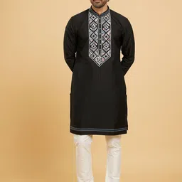 Twamev Men Printed Regular Kurta with Churidar-14